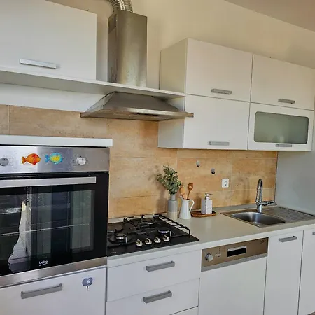 Stela, 2-bedrooms, Sea View And Parking