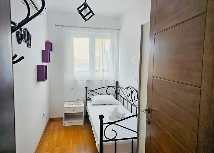 Stela, 2-bedrooms, Sea View And Parking Apartment