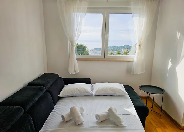 Apartment Stela, 2-bedrooms, Sea View And Parking *