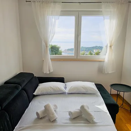 Apartmán Stela, 2-bedrooms, Sea View And Parking *