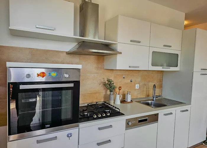 Stela, 2-bedrooms, Sea View And Parking