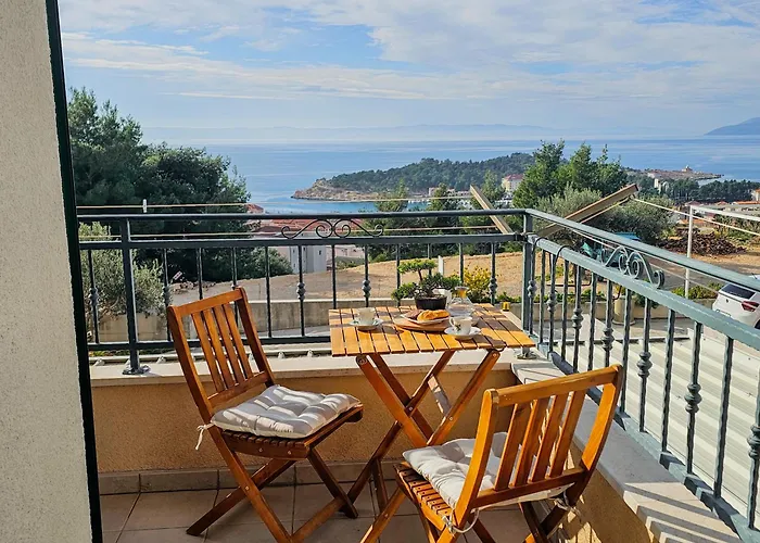 Stela, 2-bedrooms, Sea View And Parking *